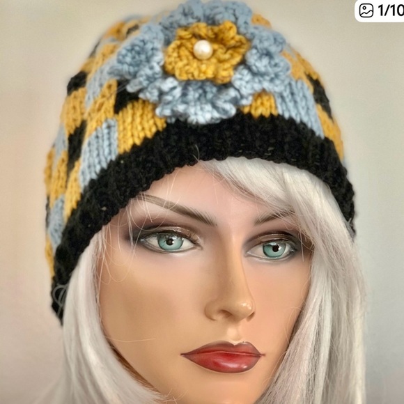 Hand Knits 2 Love Beanie Hat Cap Plaid Flower Hip main image 12